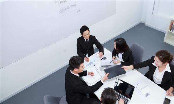 企业高管包括哪些职位(公司高管人员的资格限制规定)