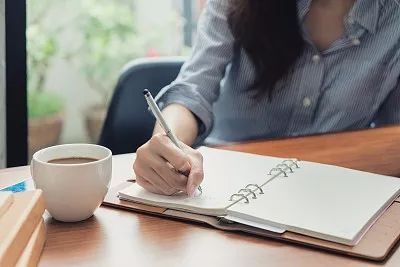 研发支出在资产负债里如何体现(研发支出在会计报表中的列式)